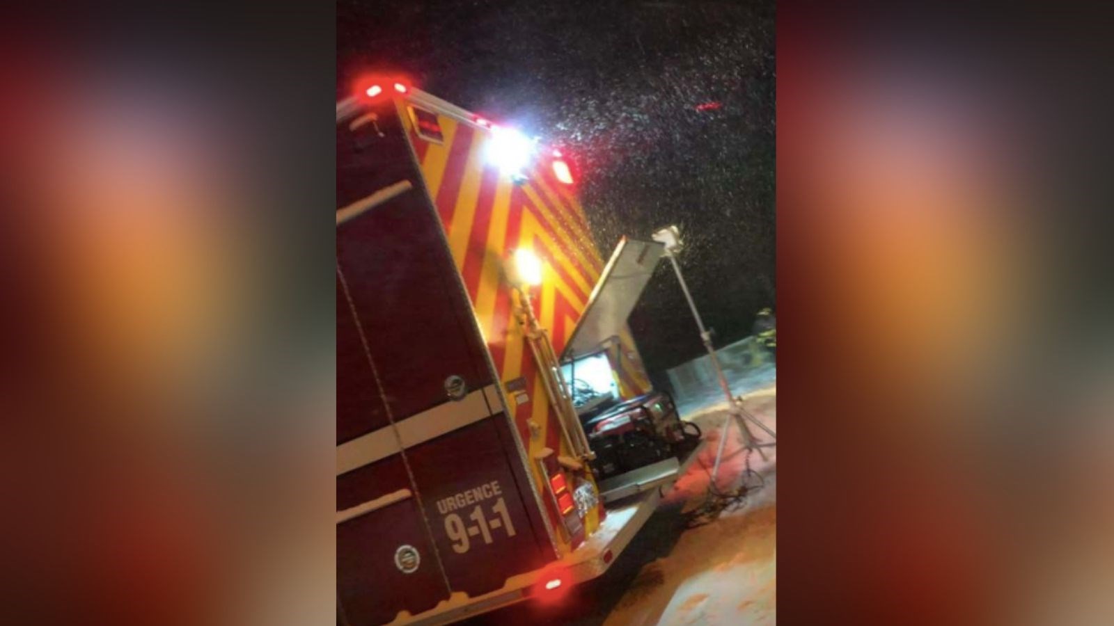 Un incendie détruit une résidence de la 127e Rue