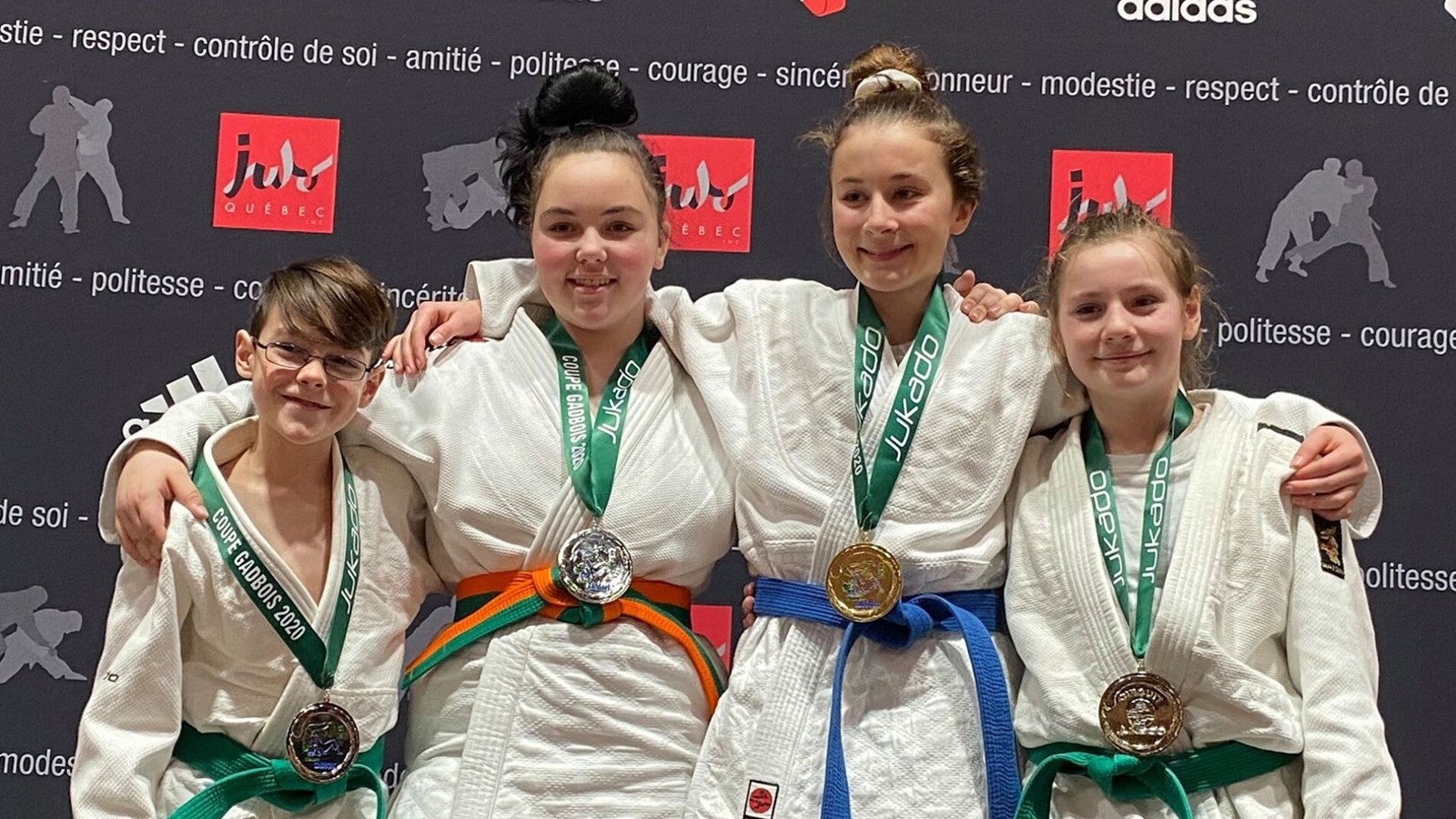 Alex Vachon, Gabrielle Bernier, Charline Bourque et Léah Michaud