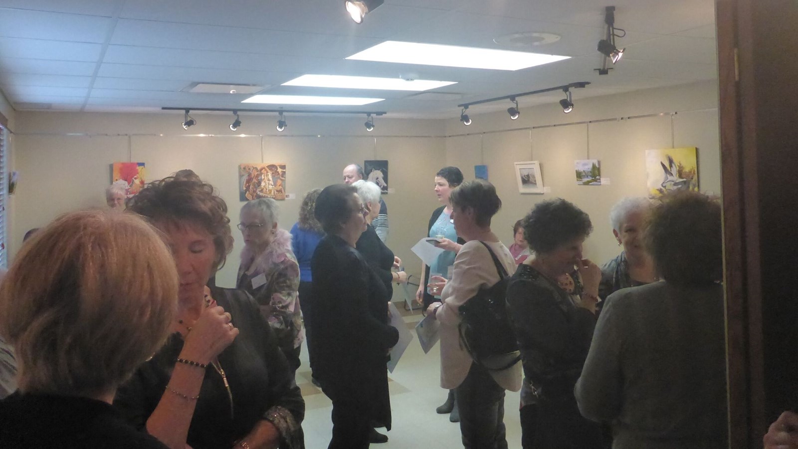 Une exposition qui fait du bien aux gens atteints du cancer