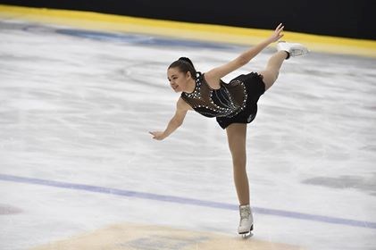 Les patineuses du CPA Saint-Georges en action lors de compétitions antérieures (Amélie).
