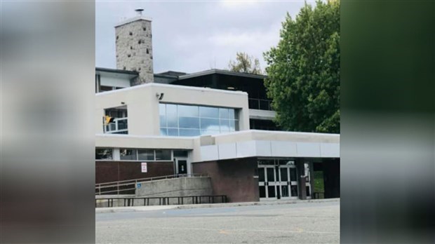 Un sixième cas de COVID-19 confirmé à l’école des Deux-Rives