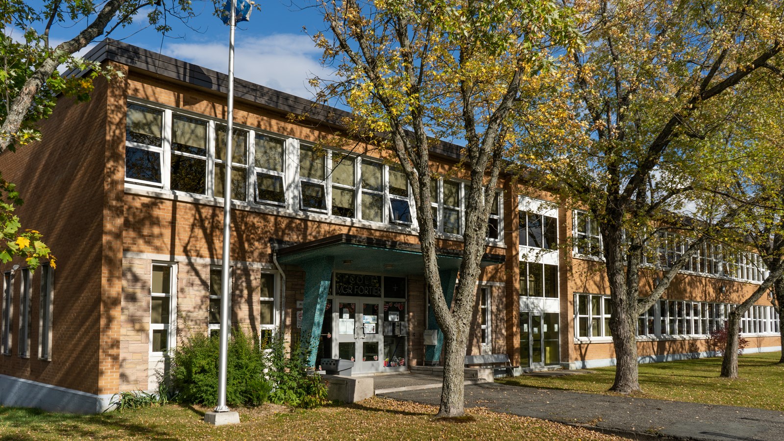 Deux cas de COVID-19 confirmés à l’école Monseigneur-Fortier