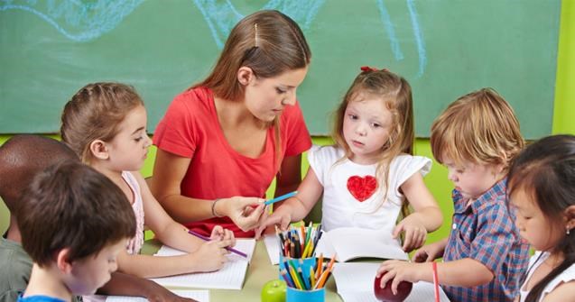 Réseau scolaire: Québec lance une nouvelle campagne de recrutement