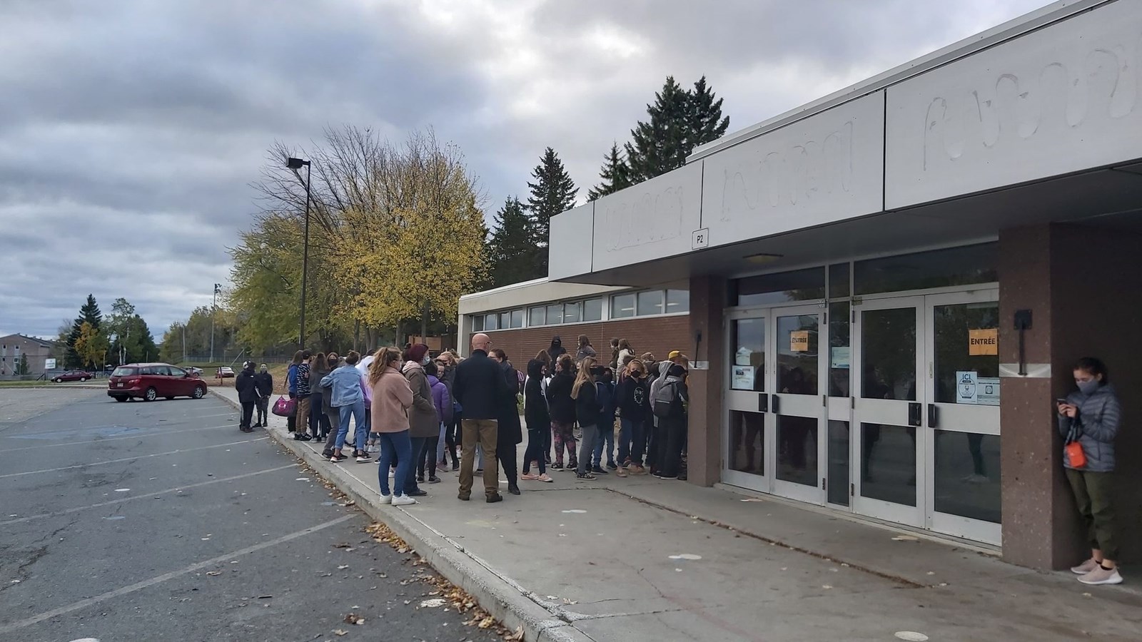 Des élèves des Deux-Rives manifestent contre les mesures sanitaires en milieu scolaire