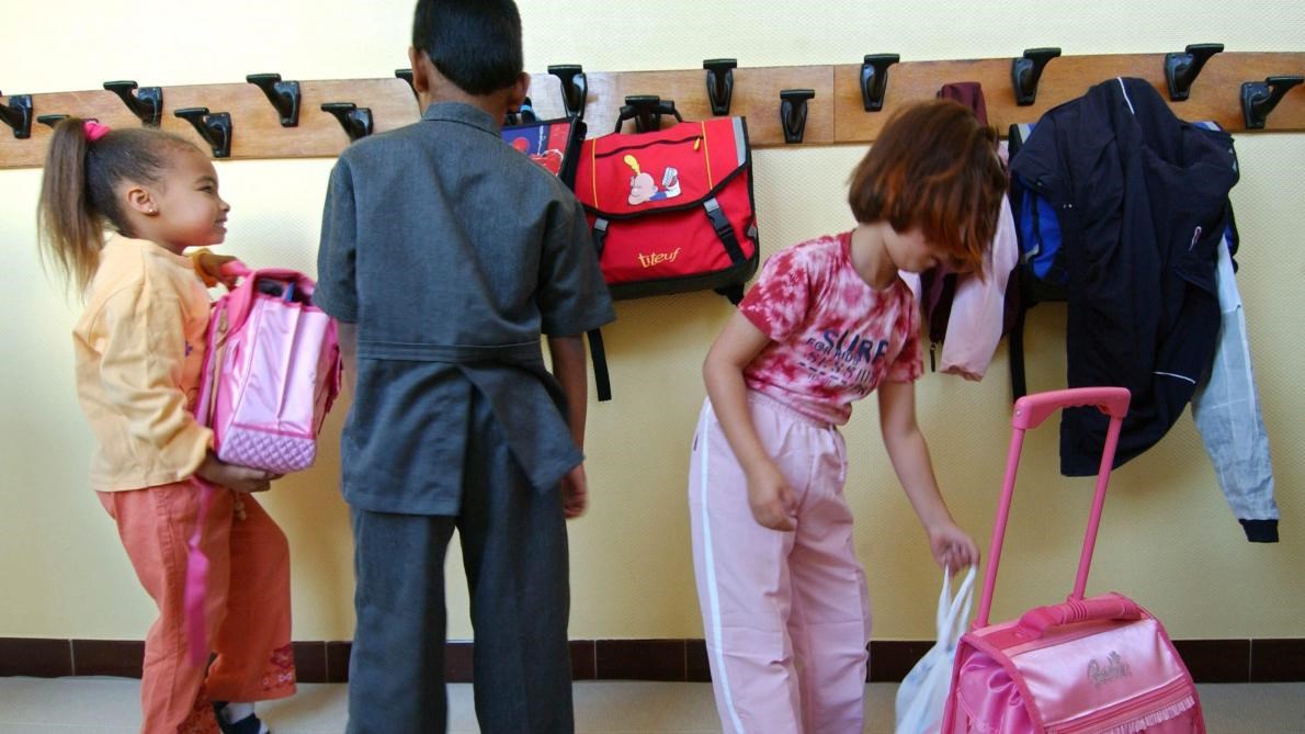 Prolonger le congé scolaire: les répondants divisés en deux sur la question