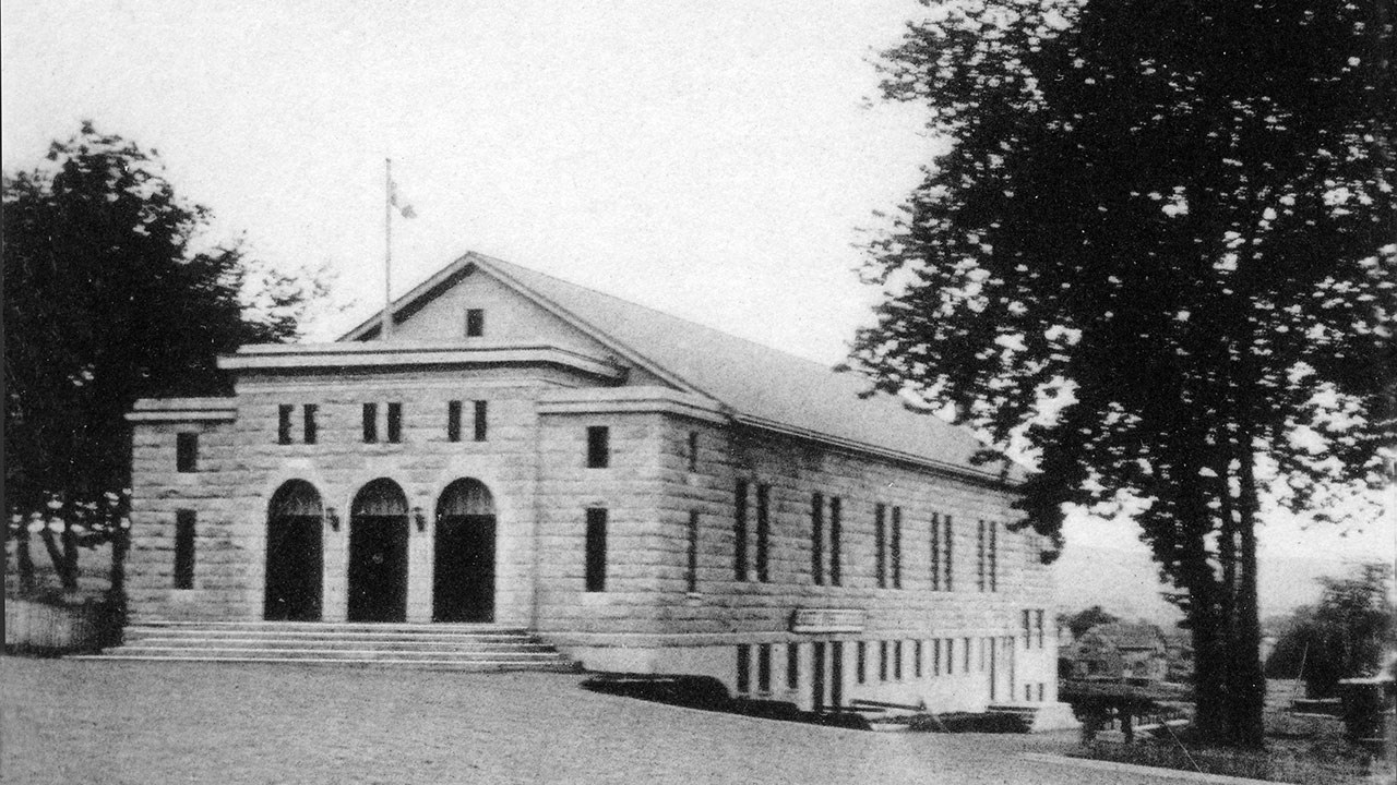 La salle paroissiale de l'ouest
