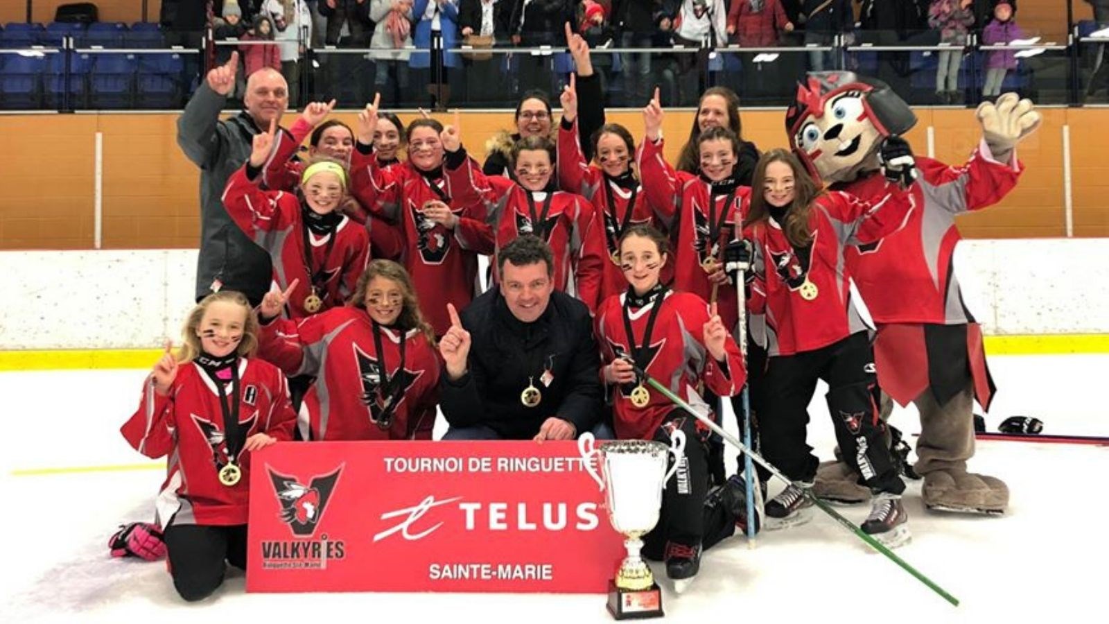 Plusieurs équipes des Valkyries de Sainte-Marie se sont démarquées lors du tournoi, dont les joueuses de l'atome C.