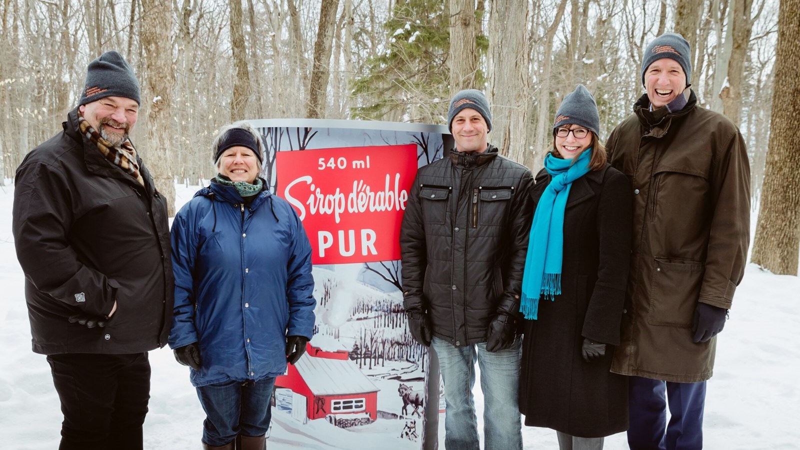 Jonathan Julien, Marie-Ève Proulx, Claudette Samson, Francis Lessard, André Lamontagne et Serge Beaulieu.