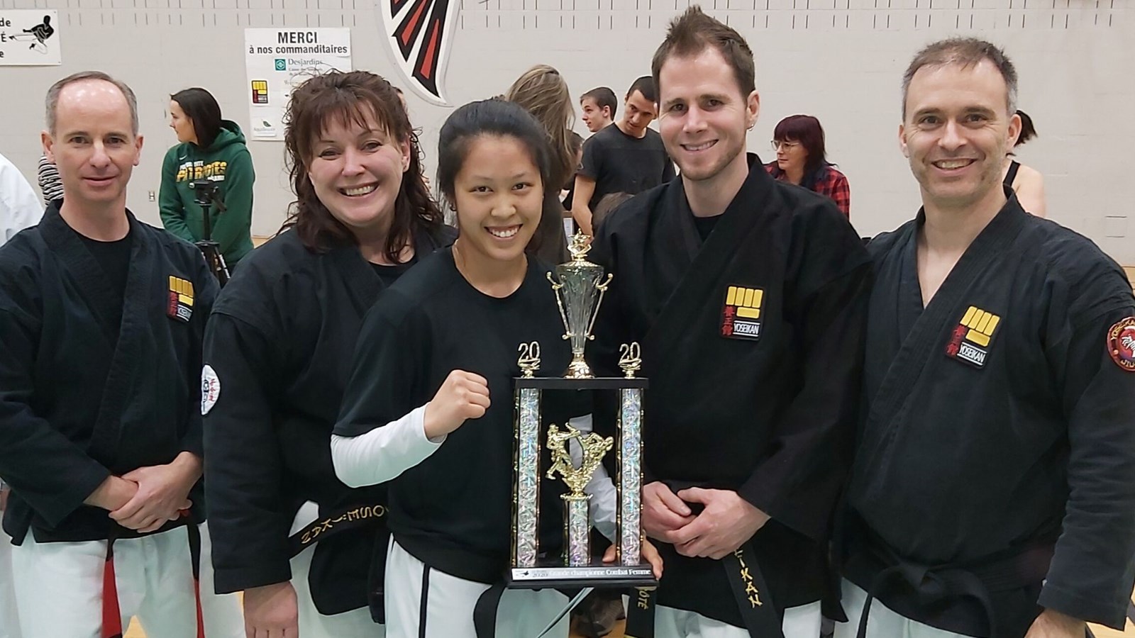 Anne-Sara Cayer, championne en combat femmes.