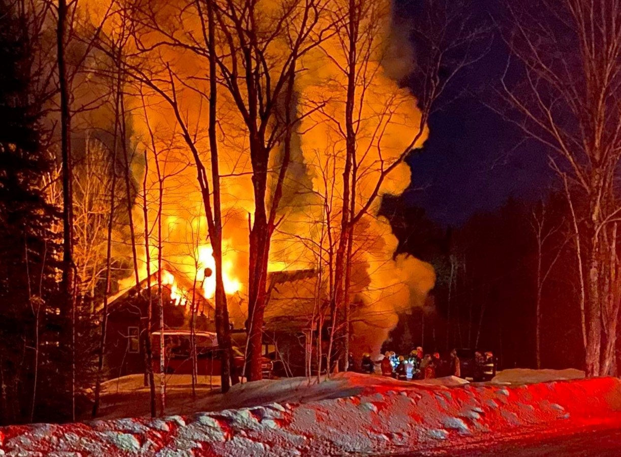 Une résidence de Saints-Anges est la proie des flammes