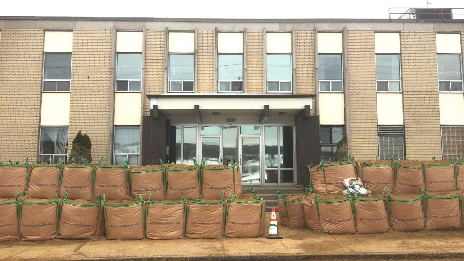 La boulangerie Vachon se prépare à la crue 2020 de la Chaudière