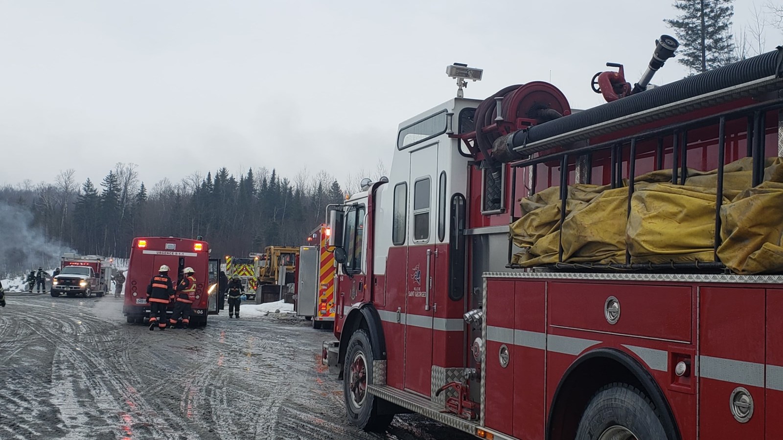 Un camion s'embrase sur la route 204 à Saint-Georges