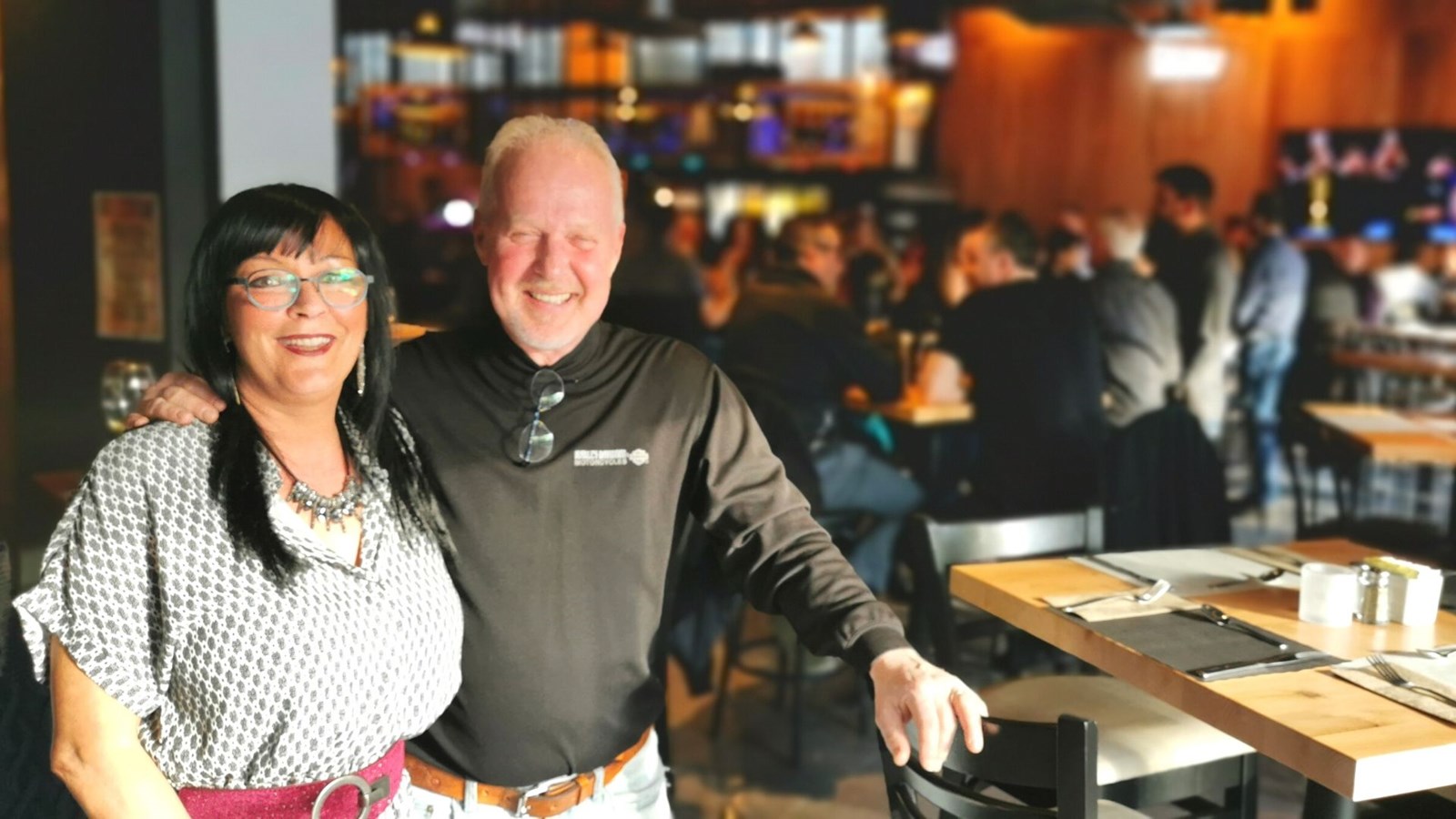 Nancy Boucher et Markis Fortin sont fiers de leur nouveau resto-bar.