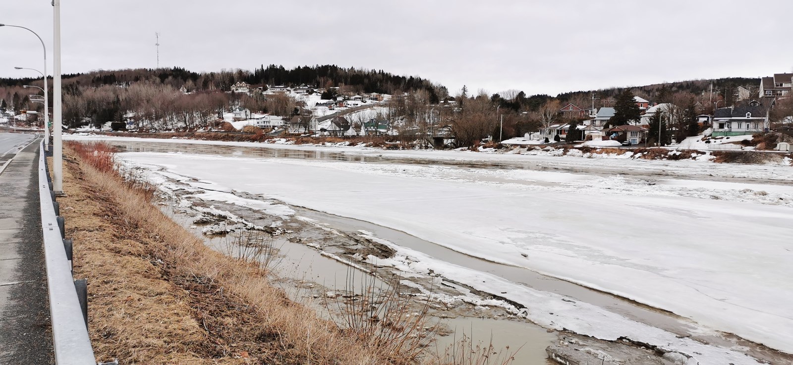 Beauceville: la rivière Chaudière est stable pour l'instant