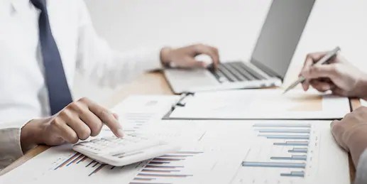 Budget et mises à pied: la FTQ et la CSN pressent Québec d’intervenir auprès des municipalités