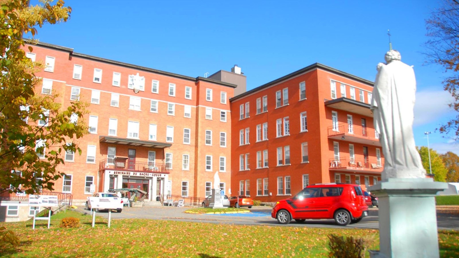 Venez klaxonner pour les résidents de l'Aube Nouvelle de Saint-Victor