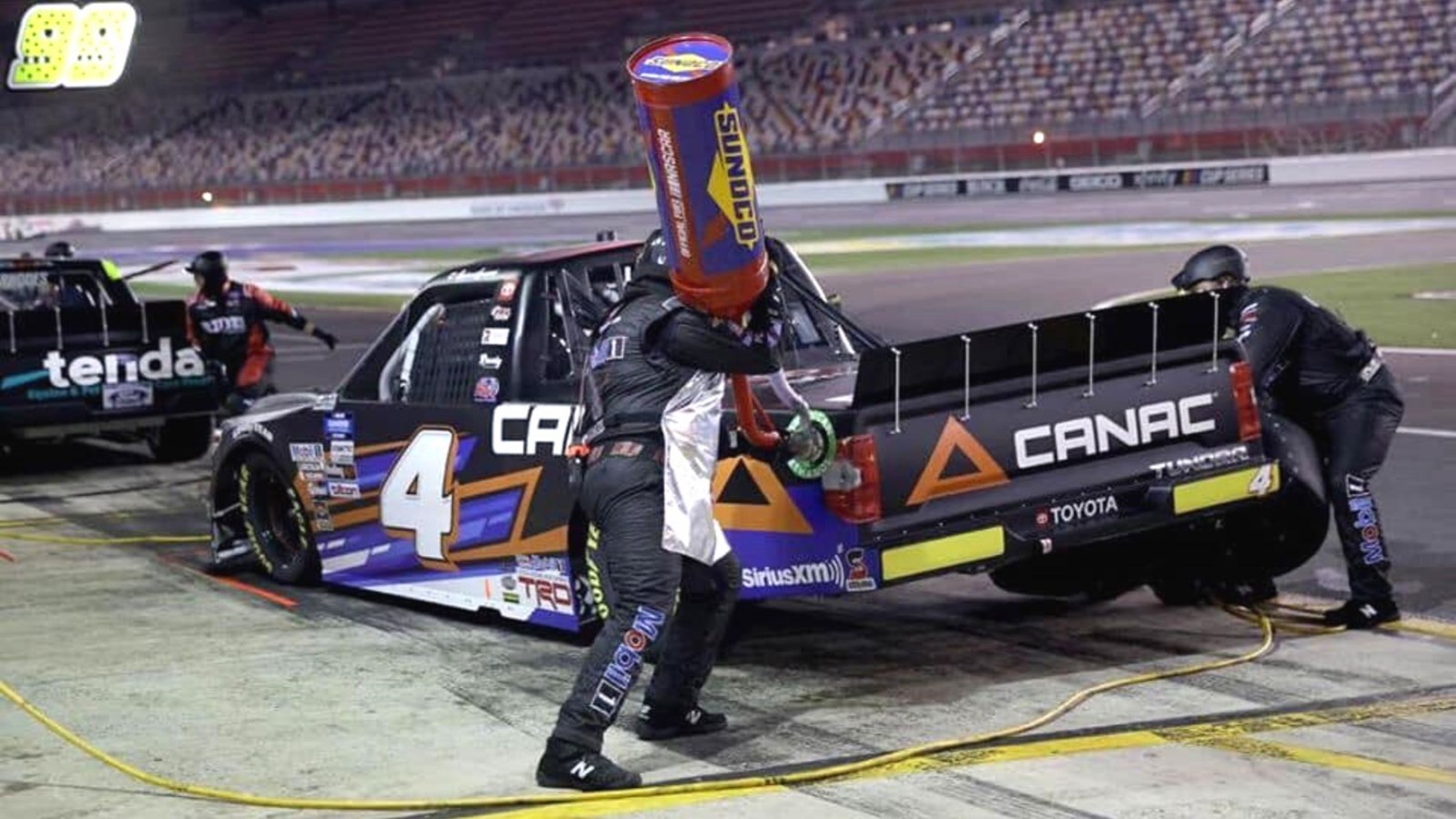 Une 15e place pour le pilote Raphaël Lessard