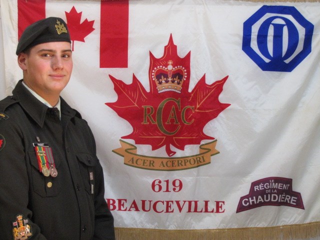 Cadet commandant sortant cadet adjudant-chef Antoine Paquet