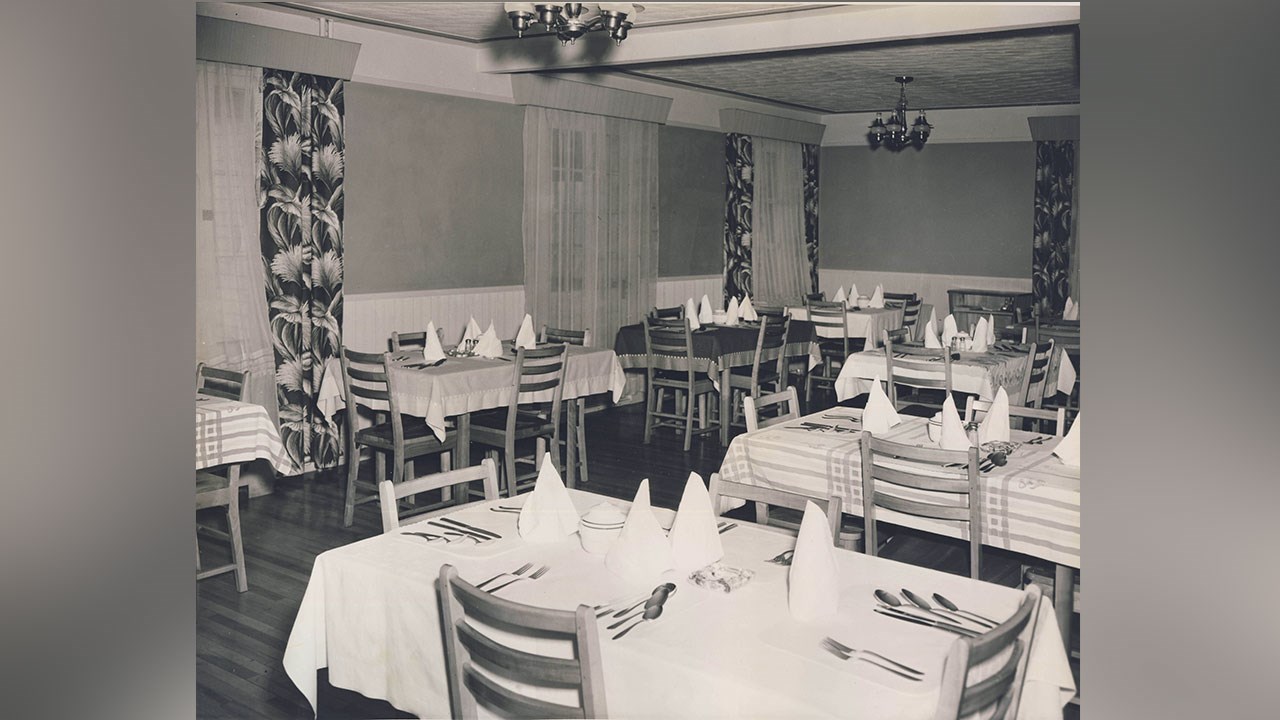 LE RESTAURANT L'ENTRECÔTE DE L'HÔTEL ARNOLD