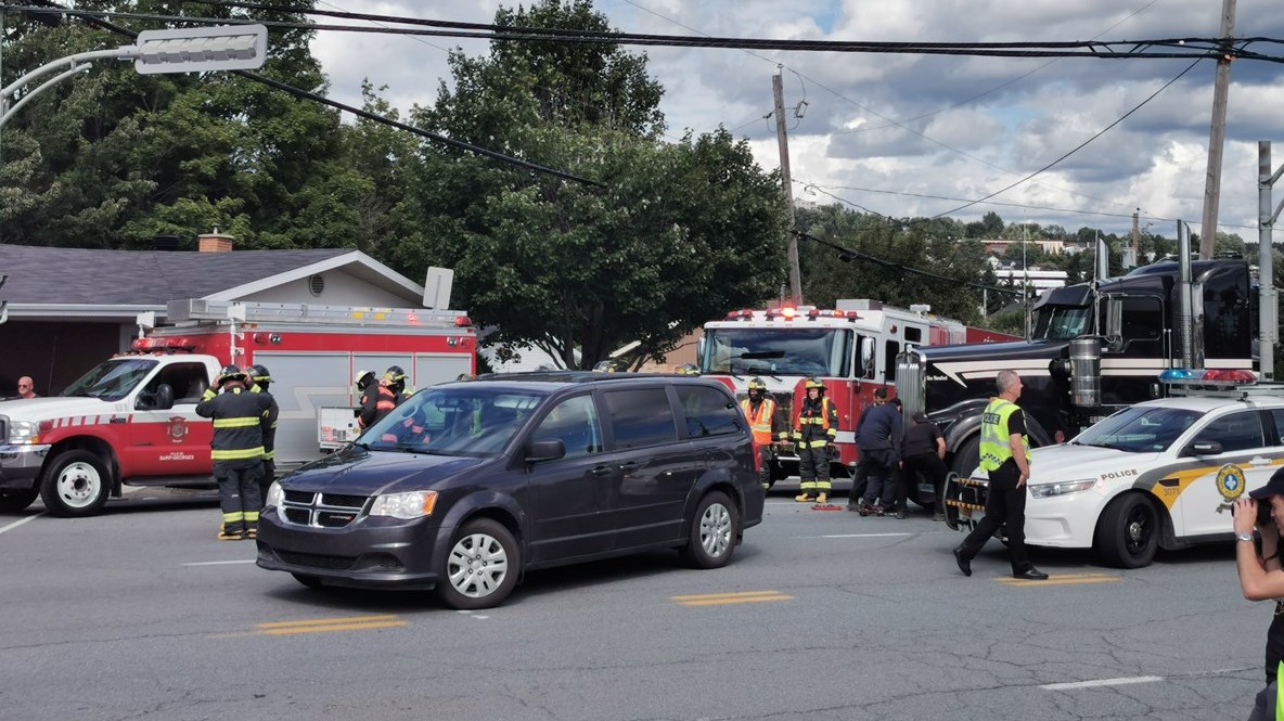 Deux véhicules impliqués dans une collision sur le boulevard Dionne à Saint-Georges