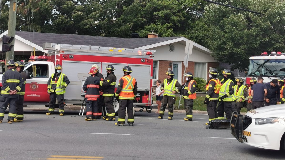 Deux véhicules impliqués dans une collision sur le boulevard Dionne à Saint-Georges
