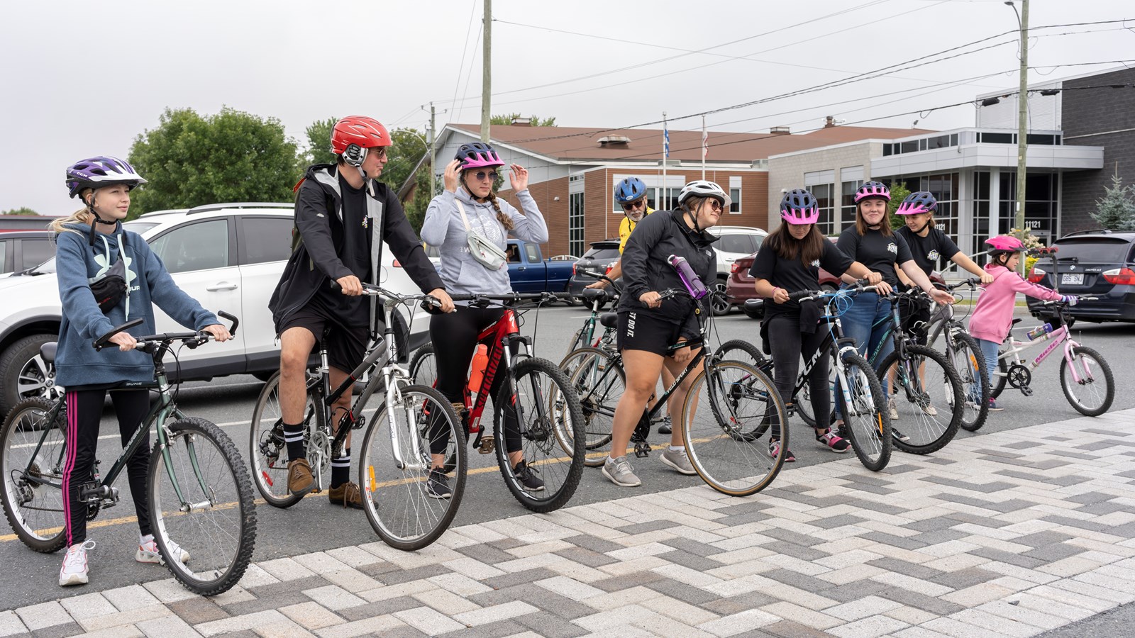 Une balade à vélo pour sensibiliser au port du casque