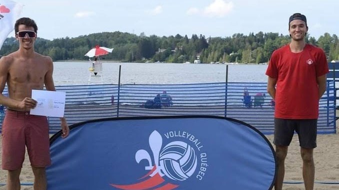 De jeunes athlètes de l'école secondaire Veilleux se surpassent en volleyball