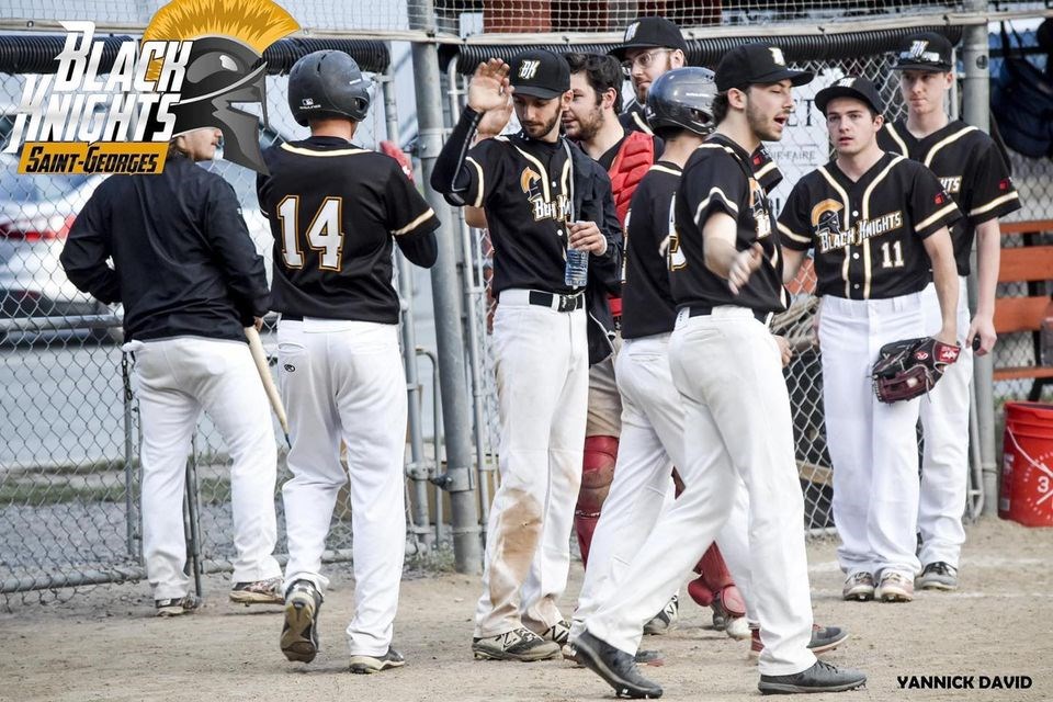Les Black Knights remportent un match de demi-finale face à Lévis