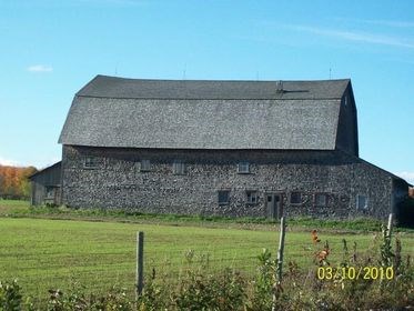 Galerie 4: As-tu vu la belle grange?
