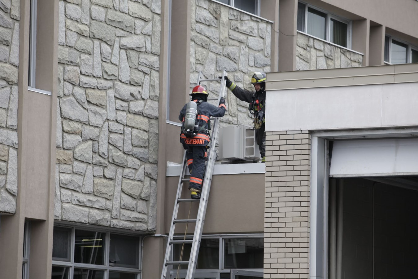 Dégagement de fumée au poste de la SQ