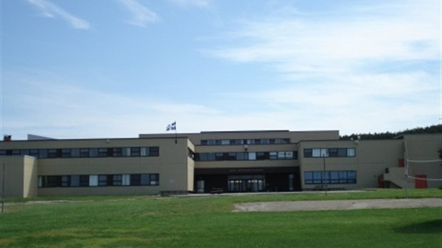 Cas confirmé de COVID-19 à la polyvalente Bélanger