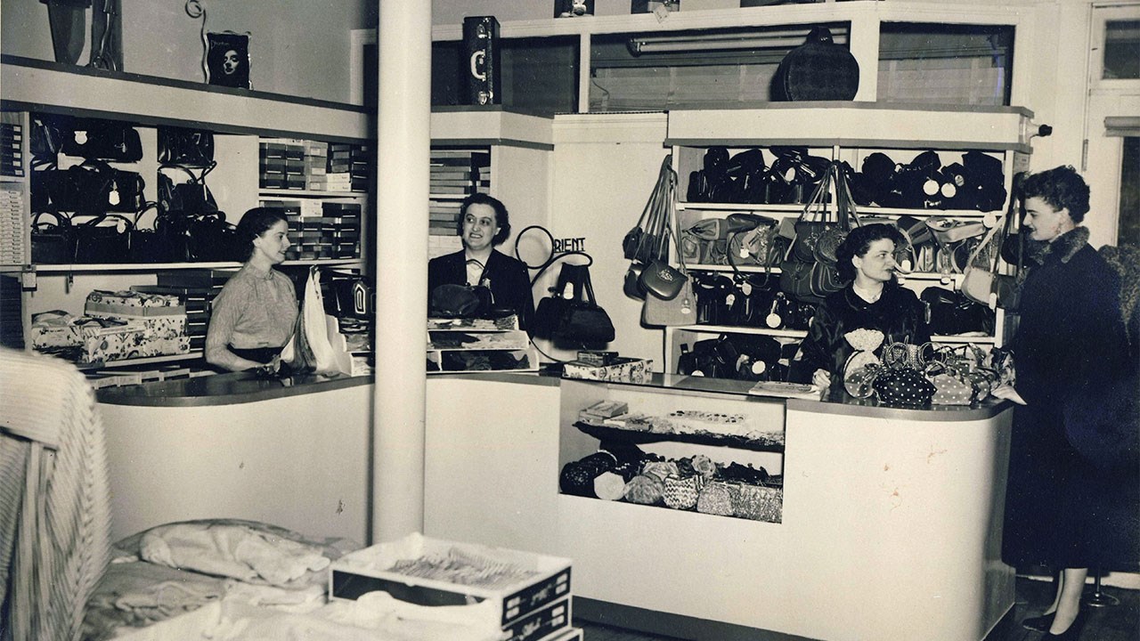 LE MAGASIN CHEZ JULIENNE DE MME BELLE-ISLE