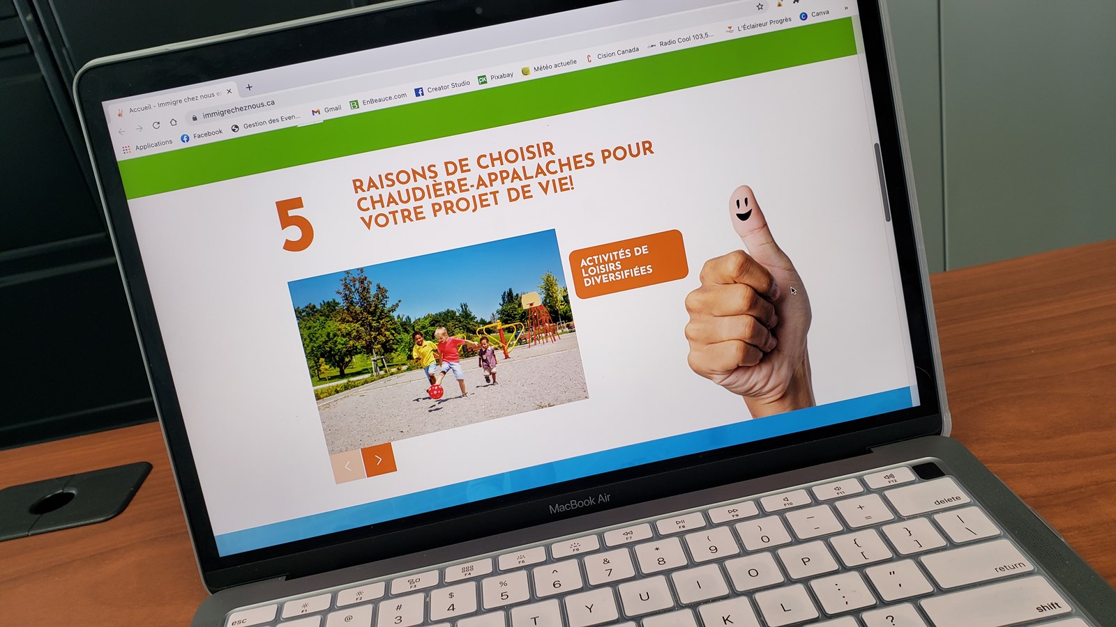 Lancement d'un site web de recrutement international
