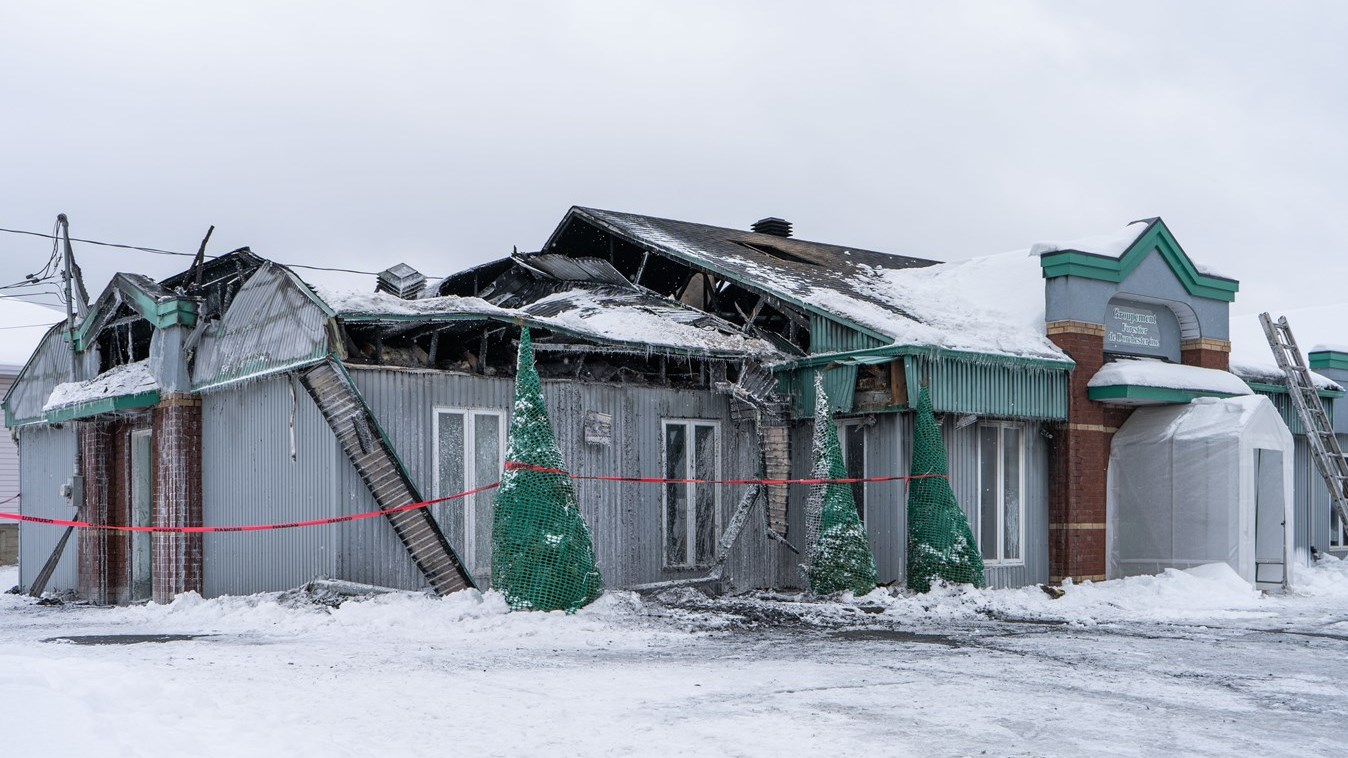 Trois alertes pour éteindre un feu de bâtiment à Saint-Prosper