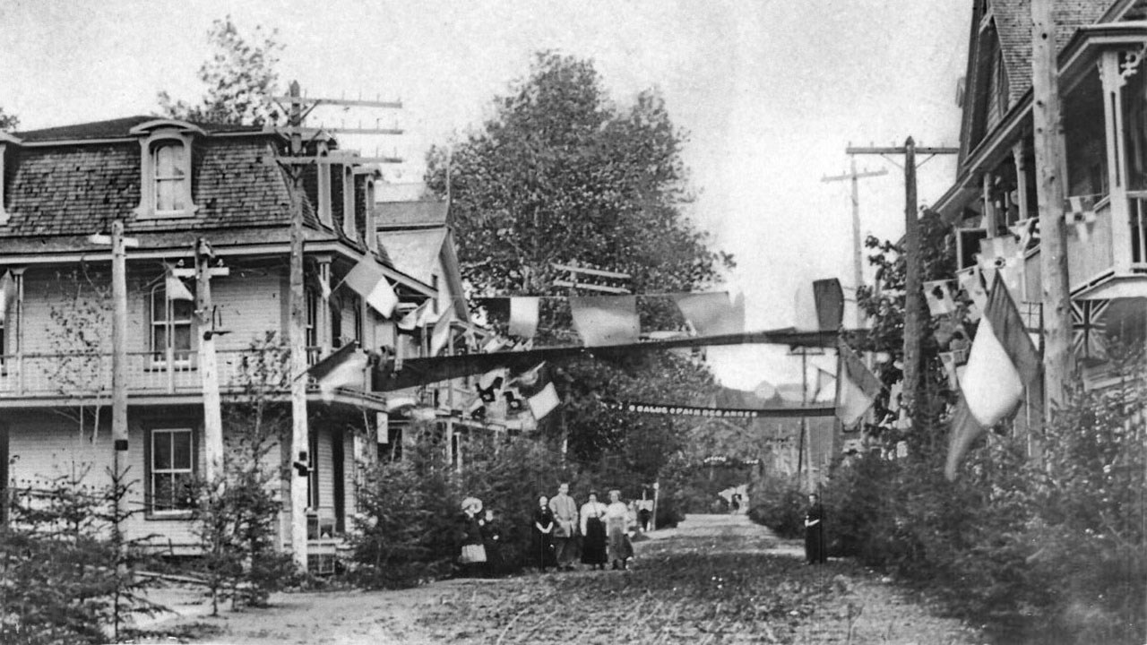 Le secteur de la 1re Avenue et de la 123e Rue il y a 100 ans