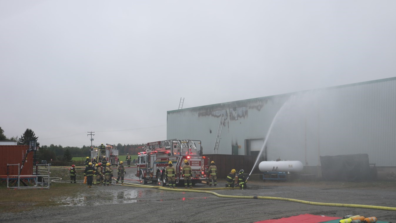Un incendie à une industrie de Frampton