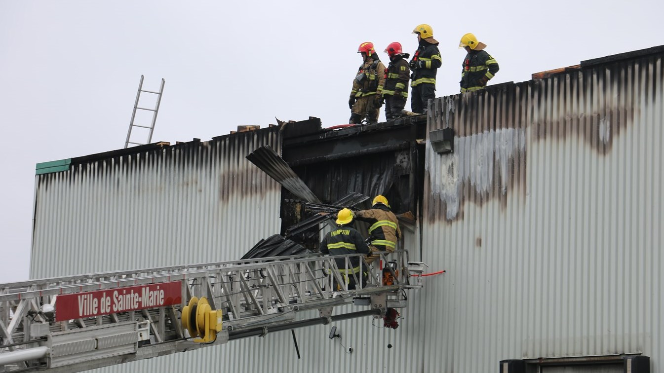 Un incendie à une industrie de Frampton