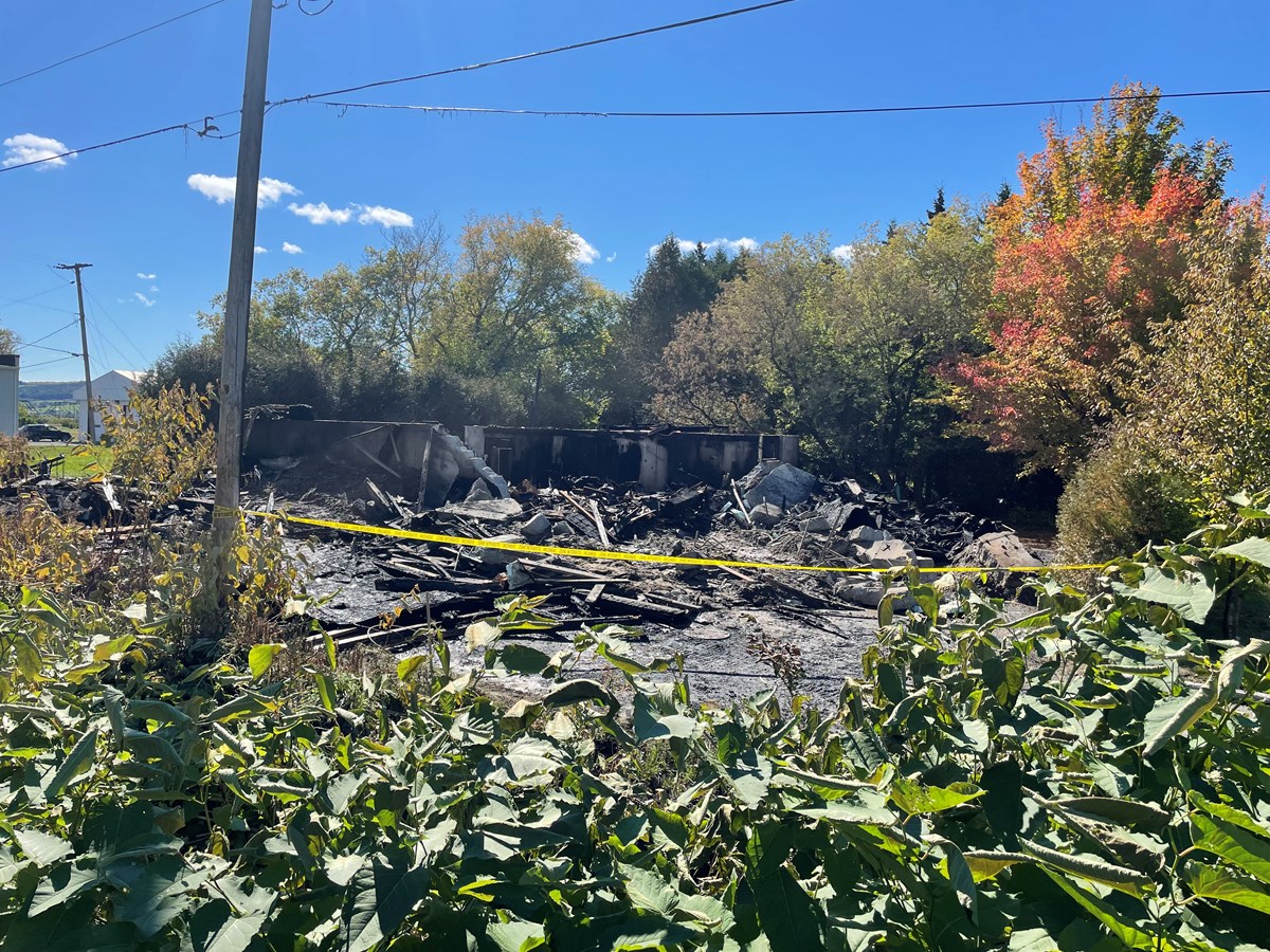 Une résidence en voie de démolition rasée par les flammes