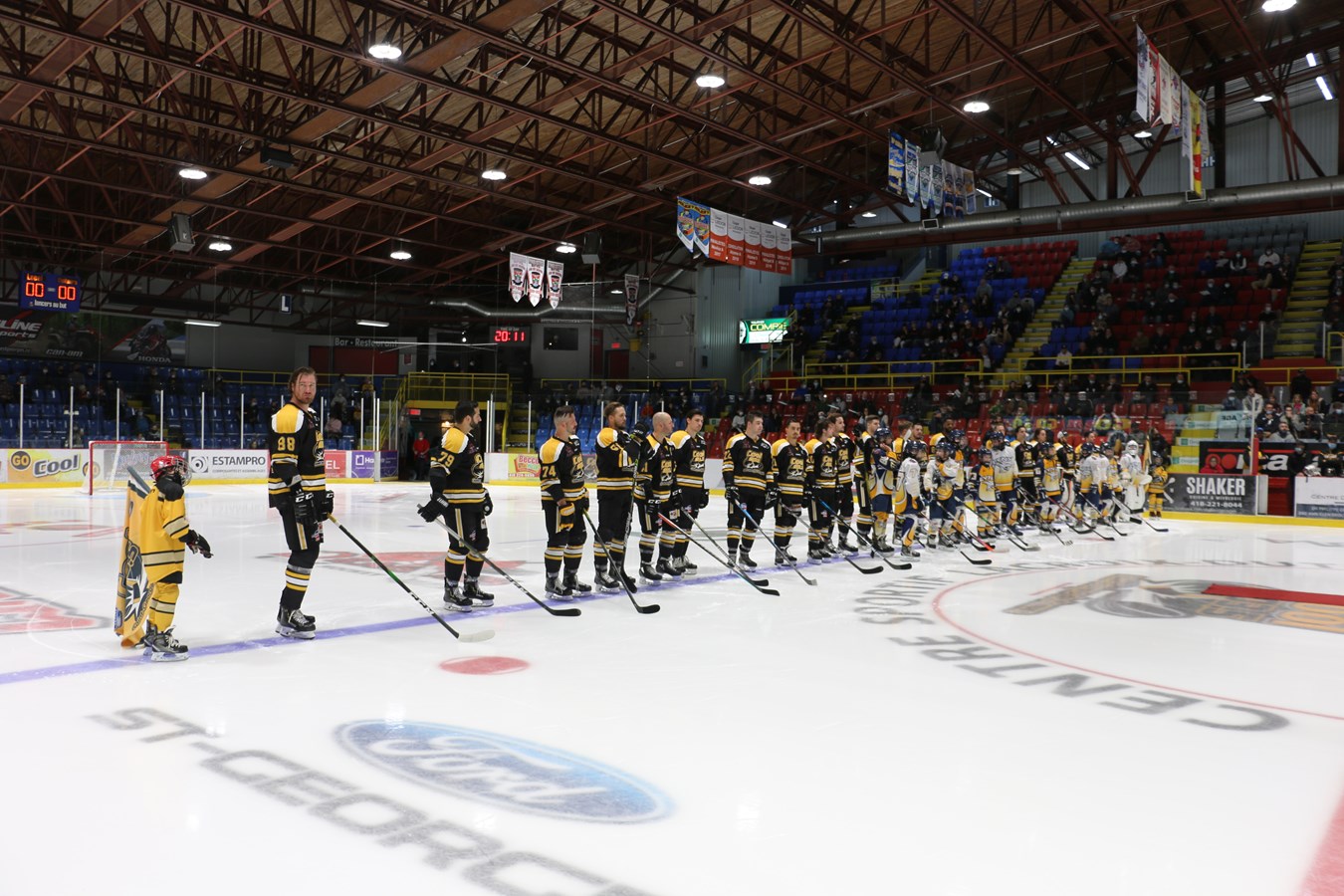 Le Cool FM remporte la victoire pour son retour au Centre sportif Lacroix-Dutil