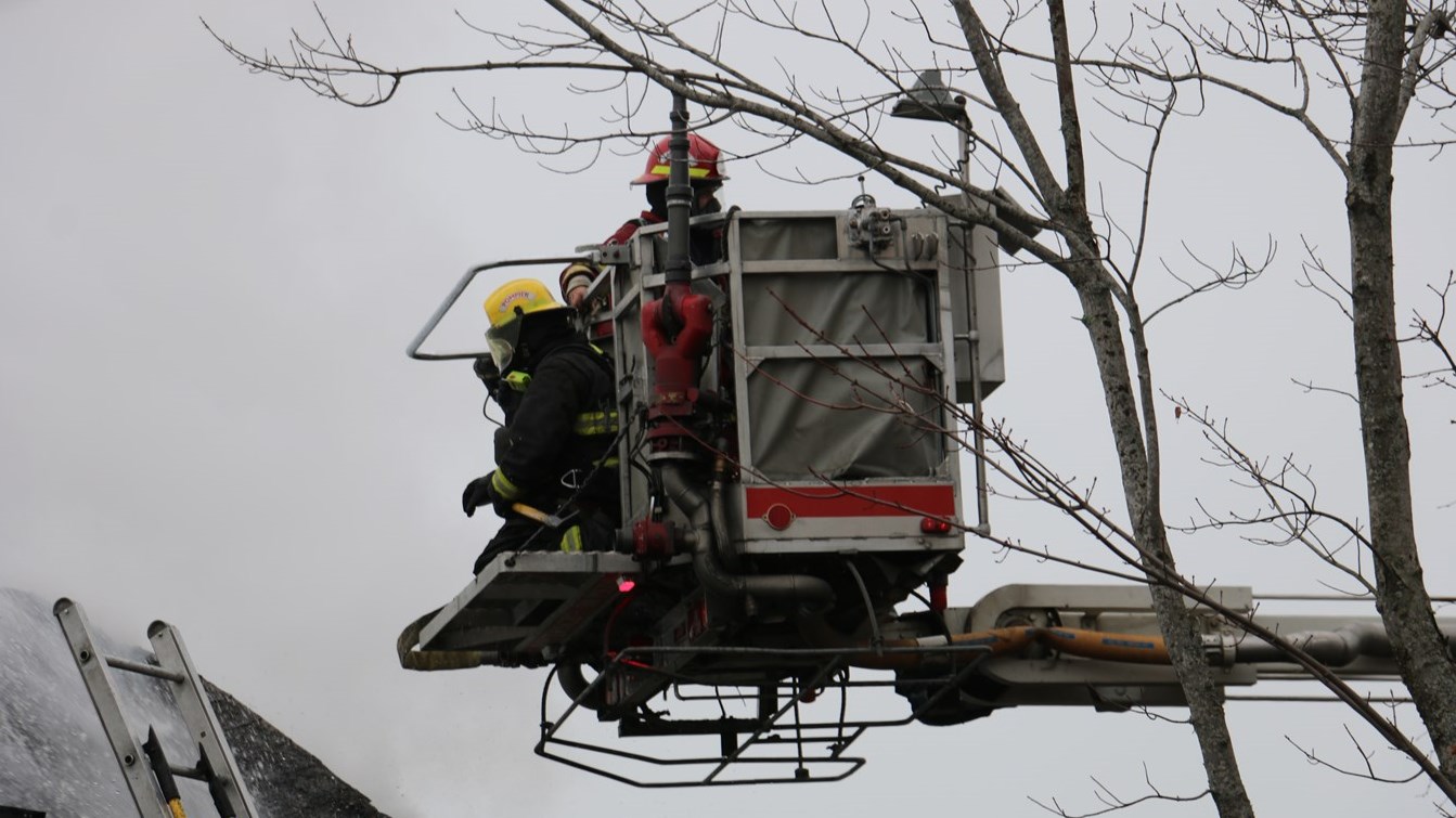 Une résidence détruite par les flammes à Lambton