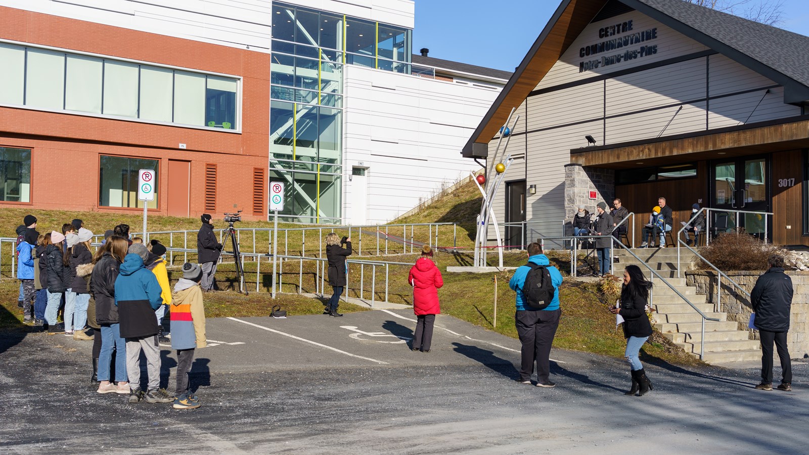 Une oeuvre d'art collective inaugurée à Notre-Dame-des-Pins