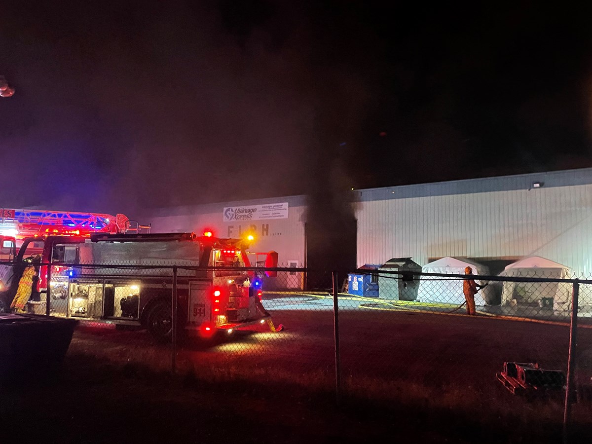 Un important feu chez Usinage Xpress à Saint-Benoît-Labre 