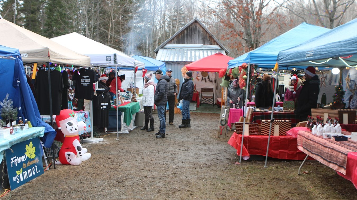 Marché de Noël de Sacré-Coeur-de-Jésus qui sera de retour our une deuxième édition l'an prochain.