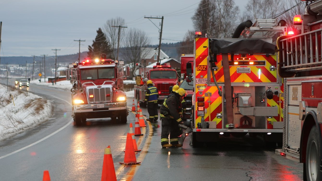 Explosion mineure dans un garage résidentiel