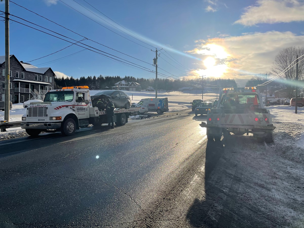 Accident impliquant deux véhicules sur la route 108 à Beauceville