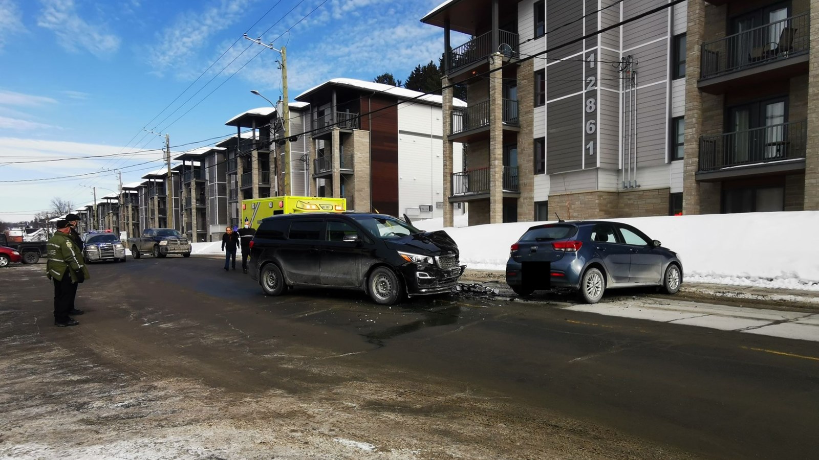 Accident entre deux véhicules sur la première avenue à Saint-Georges