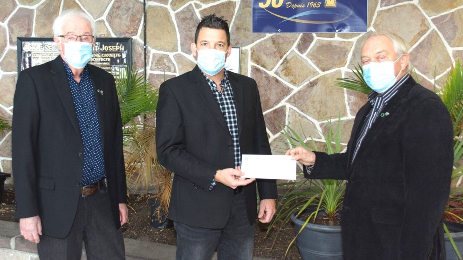 L’école secondaire Veilleux reçoit 1 000 $ du Club Richelieu