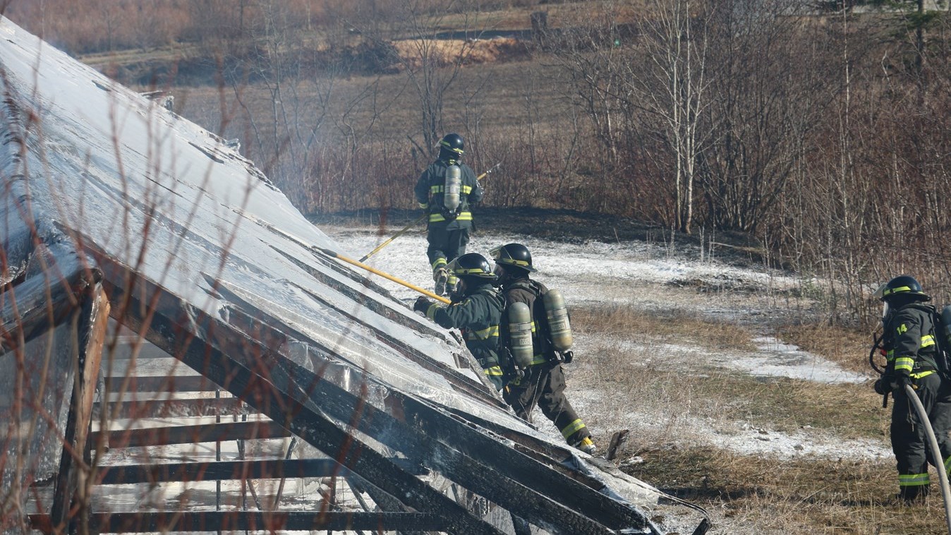 Incendie aux Serres Bégin : deux serres complètement détruites