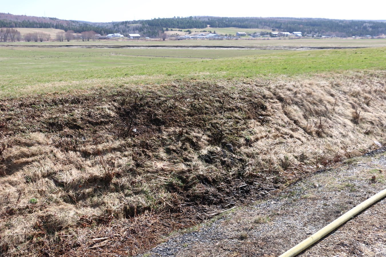 Feu d'herbe à Beauceville