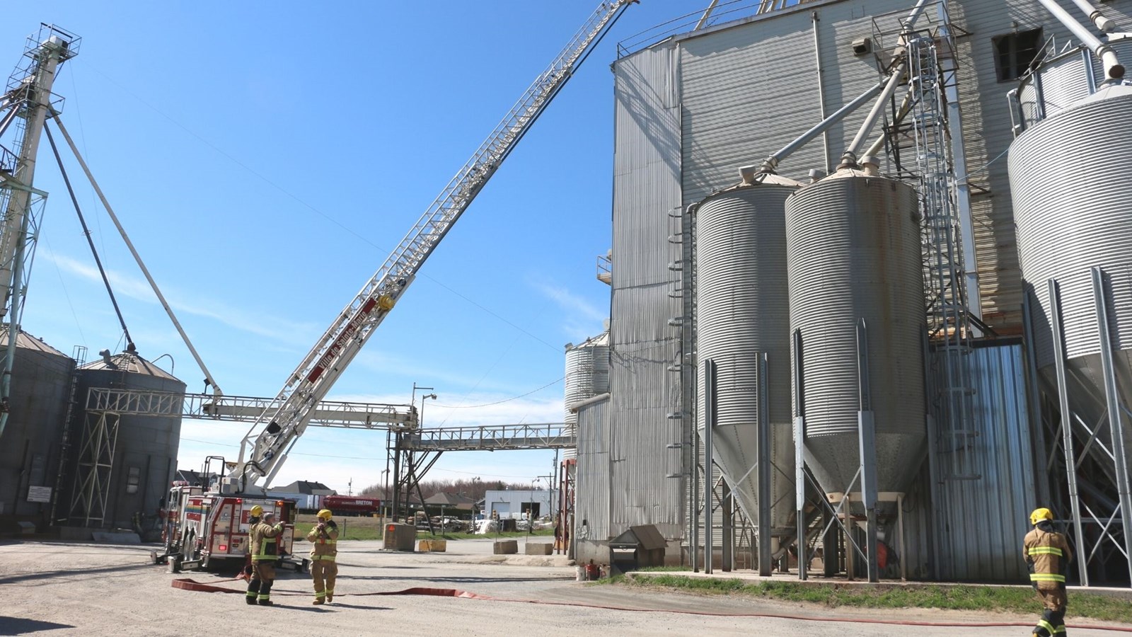 Incendie à l’usine des Aliments Breton